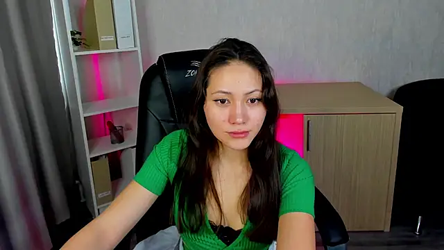 Bellalovesss online show from March 17, 6:18 am