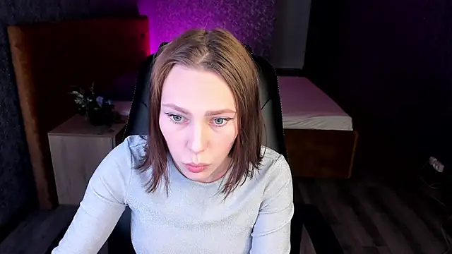 Aliceforfuun online show from January 12, 8:46 am