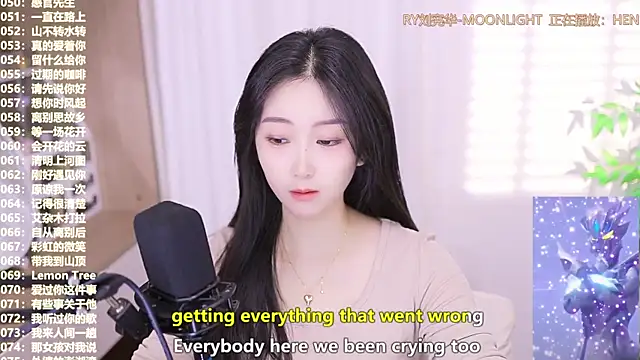 Snapshot of Muzi-sing chatting on October 22, 5:41 am Muzi-sing online show from October 22, 5:41 am