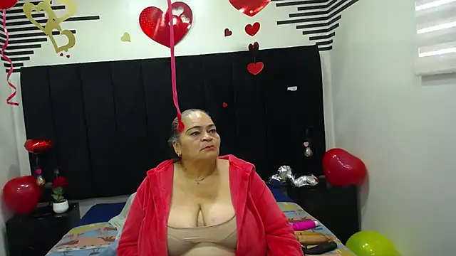 Snapshot of VickyBoobss chatting on February 21, 12:39 pm VickyBoobss online show from February 21, 12:39 pm