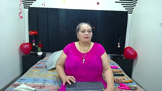 Snapshot of VickyBoobss chatting on March 1, 12:40 pm VickyBoobss online show from March 1, 12:40 pm