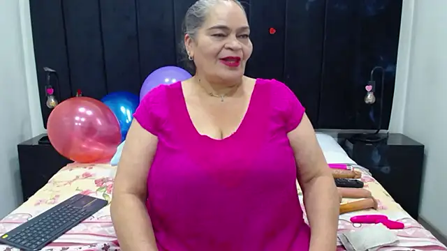 Snapshot of VickyBoobss chatting on March 3, 7:20 pm VickyBoobss online show from March 3, 7:20 pm