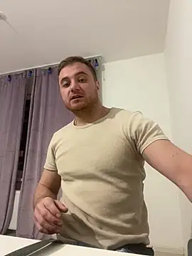 Snapshot of viamen chatting on January 7, 2:19 pm viamen online show from January 7, 2:19 pm