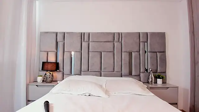 Snapshot of Karla_Hudsson chatting on February 23, 2:57 pm Karla Hudsson online show from February 23, 2:57 pm