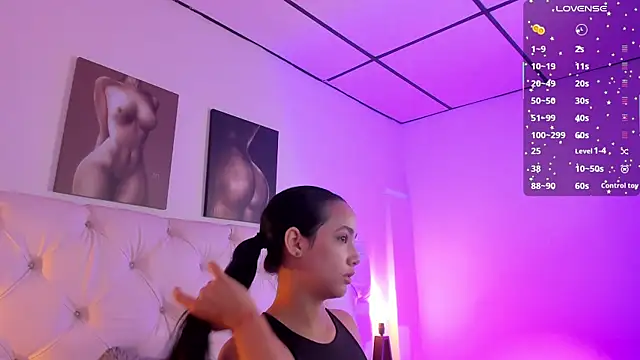 Snapshot of kathy_bakerr chatting on October 13, 1:33 pm kathy bakerr online show from October 13, 1:33 pm