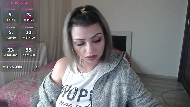 rosse26830 online show from March 13, 12:59 am