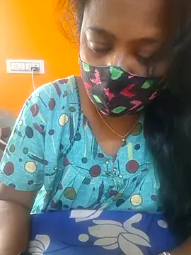 Snapshot of kanikasree chatting on February 25, 3:27 am kanikasree online show from February 25, 3:27 am