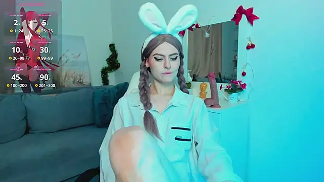 Emily  Mooree online show from January 13, 4:18 am