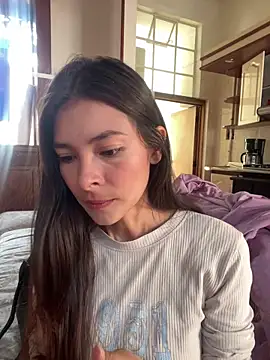 Aleska Miami online show from March 10, 2:00 pm