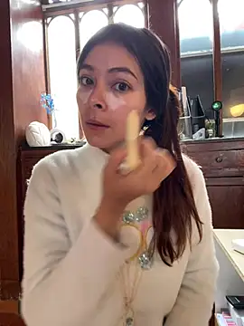 Aleska Miami online show from March 19, 1:59 pm