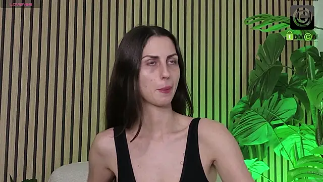 Snapshot of BelovedKhloee chatting on March 28, 5:23 pm BelovedKhloee online show from March 28, 5:23 pm