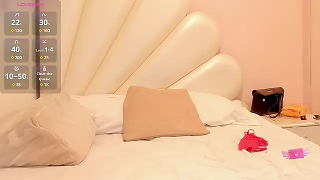 Snapshot of Thifany_Hampton_ chatting on January 17, 10:56 pm Thifany Hampton online show from January 17, 10:56 pm