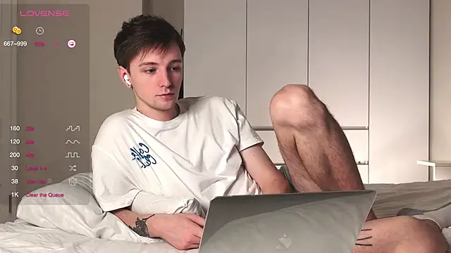 Calvin Polanski online show from December 17, 5:24 am