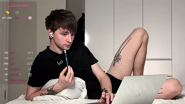 Calvin Polanski online show from February 20, 6:52 pm