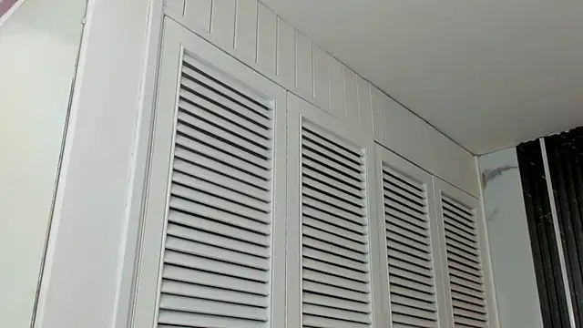 Kim Lennon online show from September 28, 1:05 pm