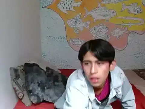 Snapshot of boysLittle chatting on January 26, 12:01 pm boysLittle online show from January 26, 12:01 pm