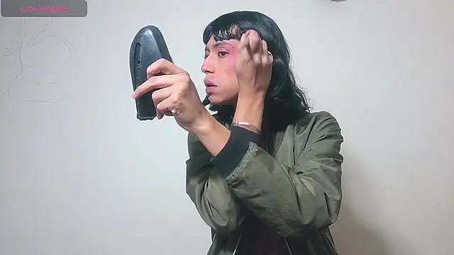 boysLittle online show from February 5, 9:03 am