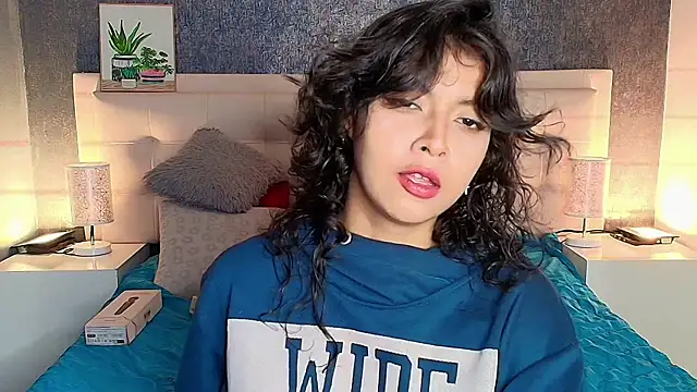 Snapshot of gabriela_cortez chatting on February 25, 12:14 am gabriela cortez online show from February 25, 12:14 am