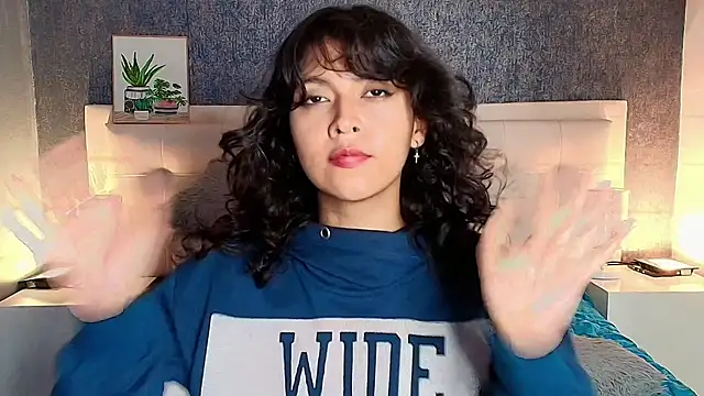 Snapshot of gabriela_cortez chatting on February 25, 7:14 pm gabriela cortez online show from February 25, 7:14 pm