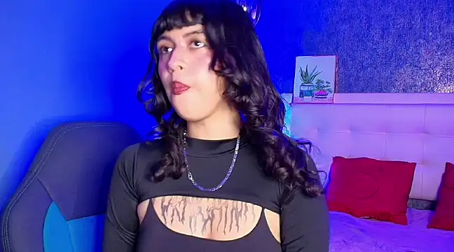 Snapshot of gabriela_cortez chatting on March 6, 7:21 pm gabriela cortez online show from March 6, 7:21 pm