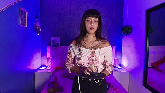 Snapshot of gabriela_cortez chatting on March 21, 7:46 pm gabriela cortez online show from March 21, 7:46 pm