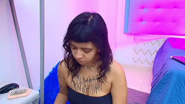 Snapshot of gabriela_cortez chatting on September 9, 12:59 pm gabriela cortez online show from September 9, 12:59 pm