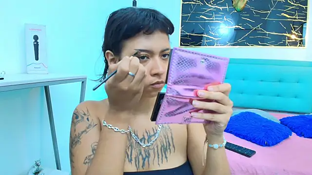 Snapshot of gabriela_cortez chatting on September 27, 12:32 pm gabriela cortez online show from September 27, 12:32 pm