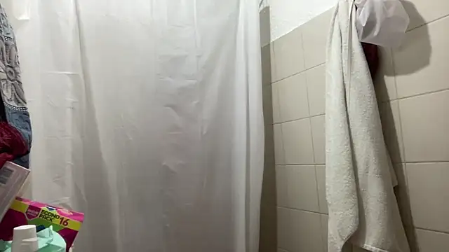 LunaBeya online show from February 20, 12:27 pm