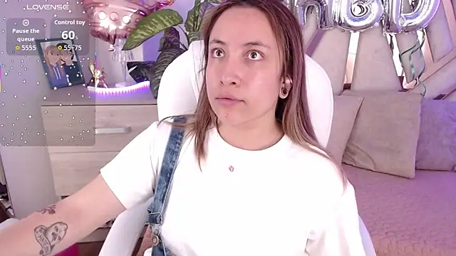 NyxAndria 1 online show from October 4, 9:57 pm