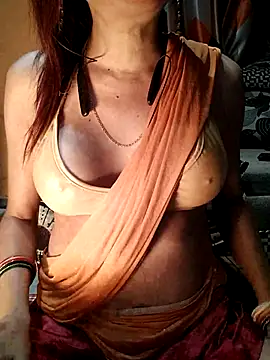 SANA-LEONI online show from January 12, 2:11 pm