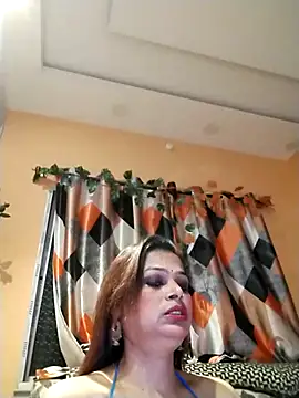 Snapshot of SANA-LEONI chatting on May 12, 3:42 pm SANA-LEONI online show from May 12, 3:42 pm
