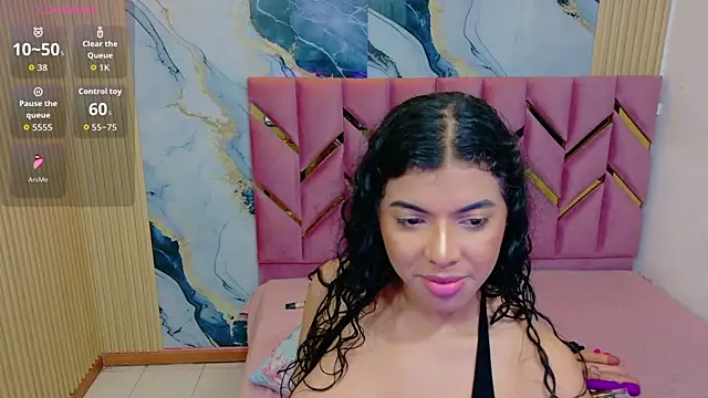 hotiergirl online show from May 18, 12:00 pm