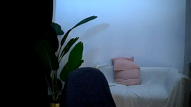 sweet rapunzell online show from February 4, 8:17 pm