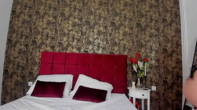 Snapshot of KylieReina chatting on January 11, 12:50 pm KylieReina online show from January 11, 12:50 pm