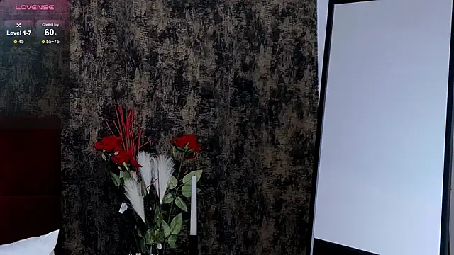 Snapshot of KylieReina chatting on February 3, 2:13 pm KylieReina online show from February 3, 2:13 pm