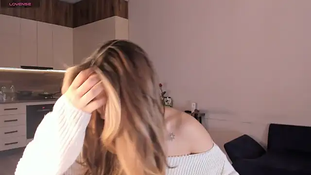 Snapshot of mirann chatting on March 9, 5:33 am mirann online show from March 9, 5:33 am