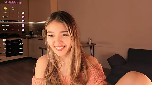 Snapshot of mirann chatting on March 11, 9:34 am mirann online show from March 11, 9:34 am