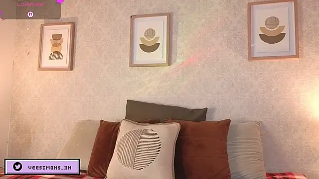 Veronica simons online show from December 4, 8:50 pm