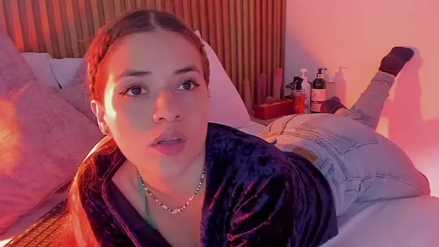 alliss ginger  online show from October 9, 7:34 pm