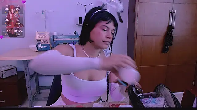 Mattilda 18 online show from October 8, 7:33 pm