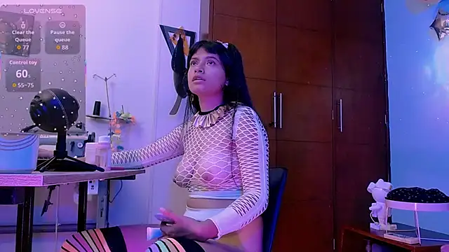 Mattilda 18 online show from October 18, 8:53 pm