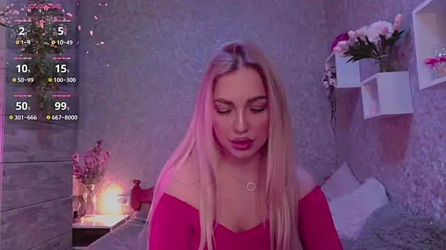 Snapshot of Mika_Rayy chatting on October 14, 6:52 pm Mika Rayy online show from October 14, 6:52 pm