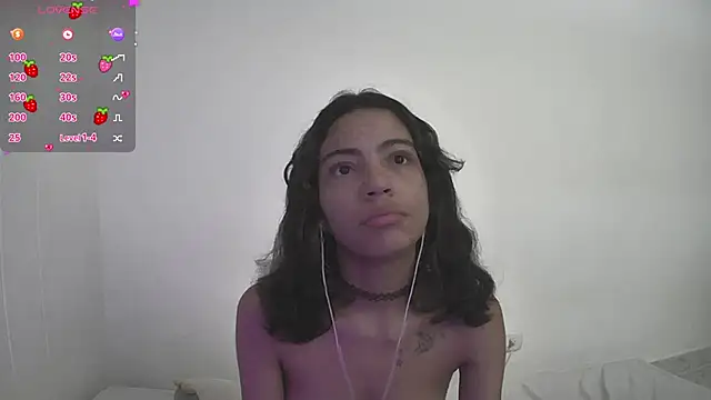 Lovelyamyy online show from January 17, 4:15 pm