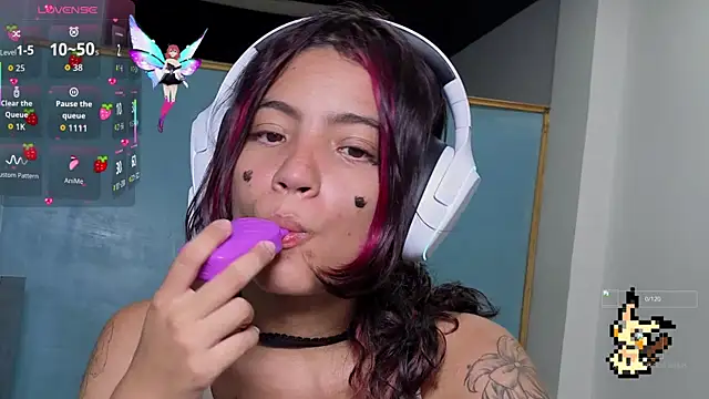 Lovelyamyy online show from September 20, 3:51 am