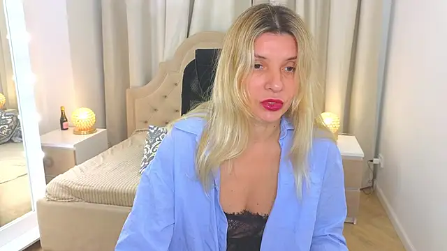 M I A M I A online show from September 19, 11:44 am