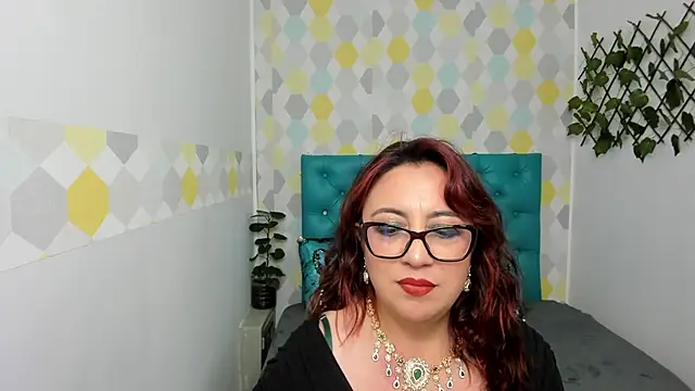 Victoria Adamns online show from January 13, 6:05 pm