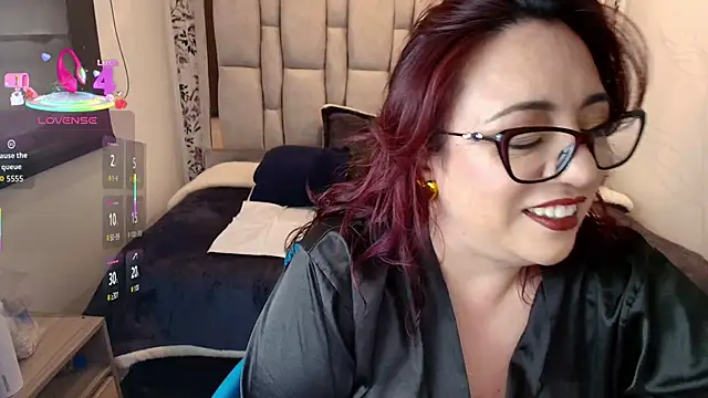 Victoria Adamns online show from February 25, 12:04 pm