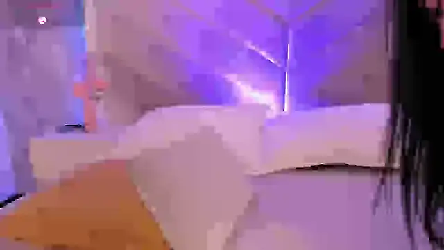 Sara  collins   online show from February 8, 1:01 pm