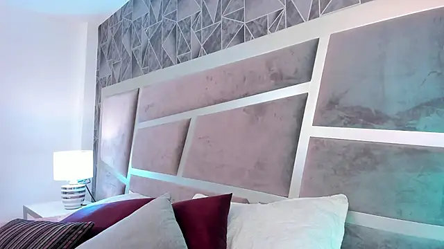 Sara  collins   online show from March 4, 12:22 pm