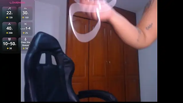 leslycarsson online show from January 18, 5:11 am